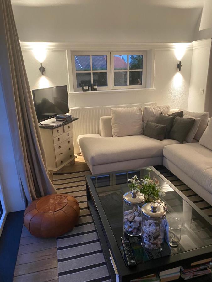 Charme Villa Le Chat Botte Koksijde Exteriör bild