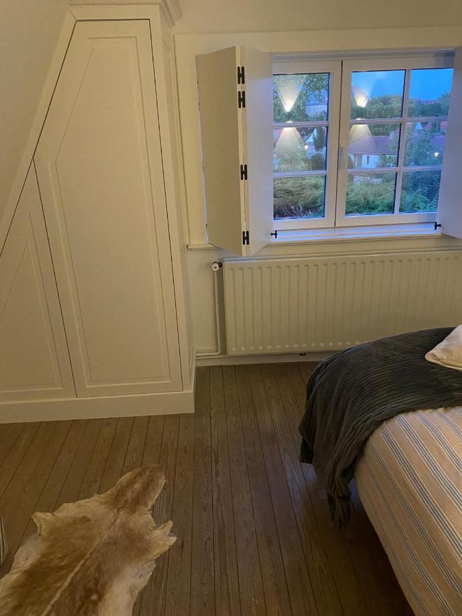 Charme Villa Le Chat Botte Koksijde Exteriör bild
