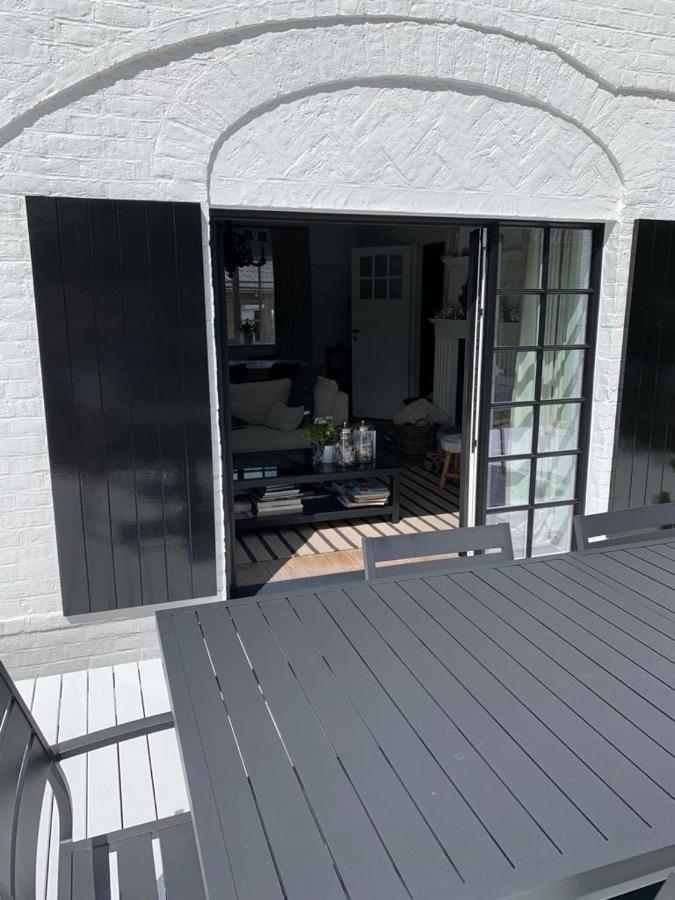 Charme Villa Le Chat Botte Koksijde Exteriör bild