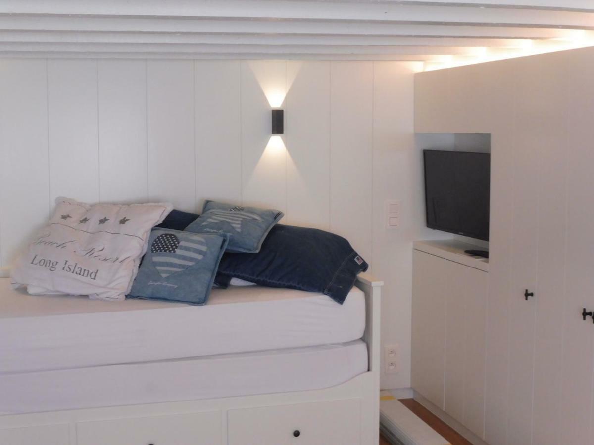 Charme Villa Le Chat Botte Koksijde Exteriör bild